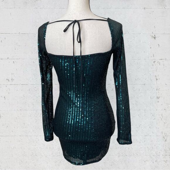 Lucy In The Sky Square Neck Dress in Green Sequins Size M HoCo Evening Party - Picture 7 of 13